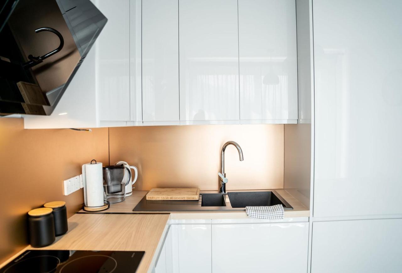 Luxurious Two Bedroom Apartment With Private Parking Perth Eksteriør billede